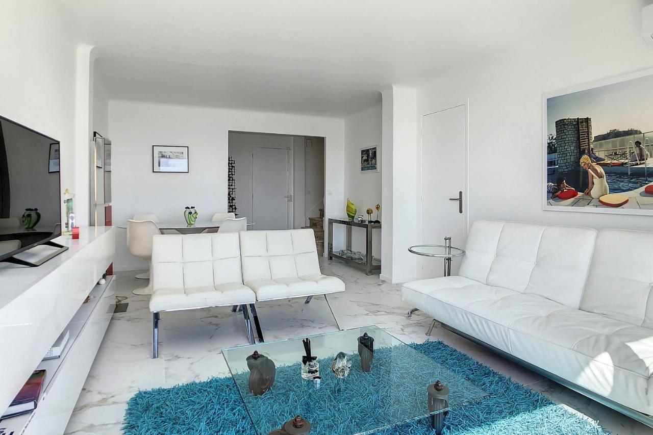 Ref 1769 - - Sea View Penthouse For Rent *
