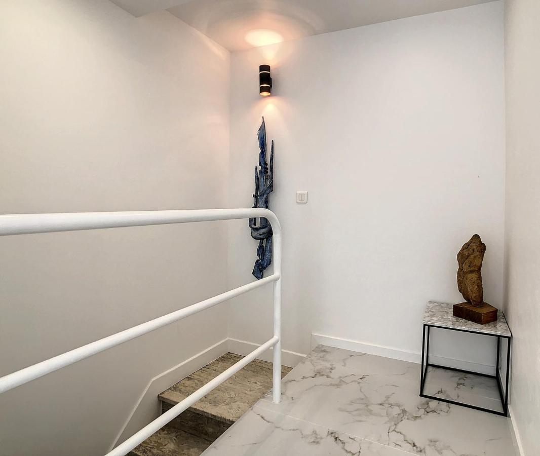 Apartment Ref 1769 - - Sea View Penthouse For Rent
