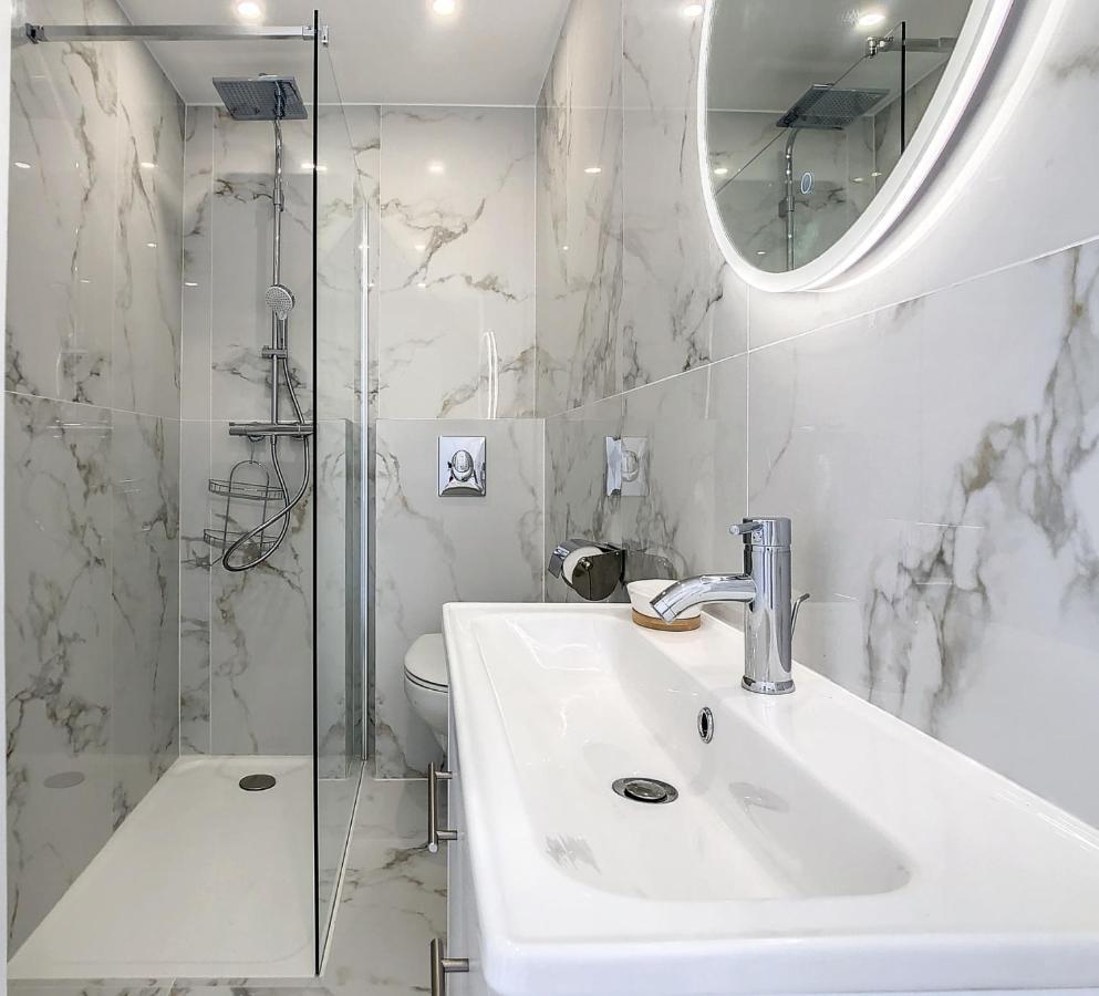 Ref 1769 - - Sea View Penthouse For Rent Apartment Cannes
